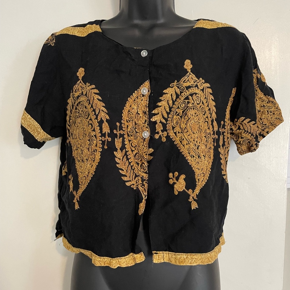 Vintage crop shirt